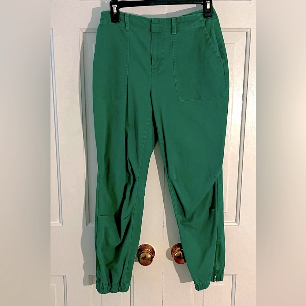 INC INTERNATIONAL CONCEPTS Kelly Green Cargo Joggers w/ Multiple Pockets. Size:4
